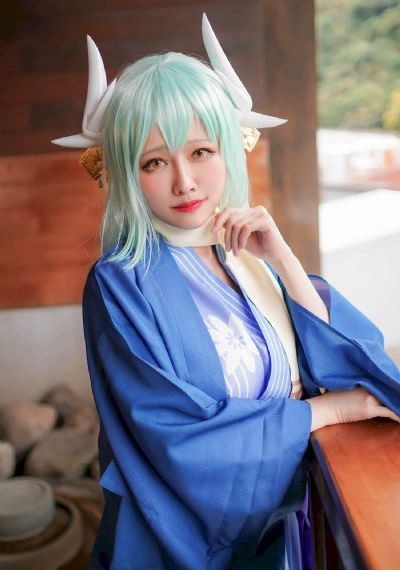 裙子下面有野兽